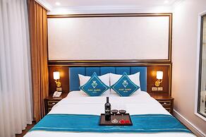 Ruby Queen Hotel
