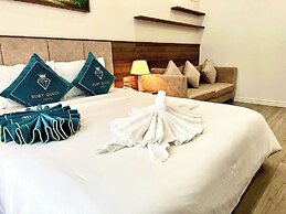 Ruby Queen Hotel