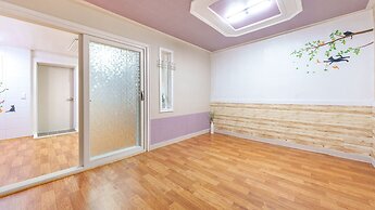 Taean Vintage House Pet-friendly Pension