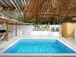 harbor Surf Hotel