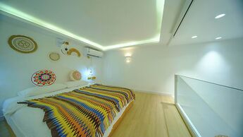 harbor Surf Hotel