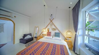 harbor Surf Hotel