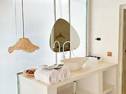 harbor Surf Hotel