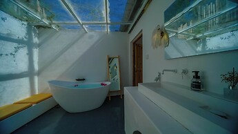 harbor Surf Hotel