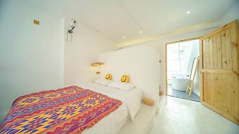 harbor Surf Hotel