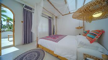 harbor Surf Hotel