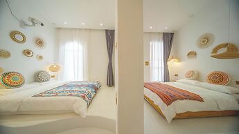 harbor Surf Hotel