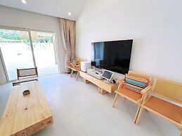 harbor Surf Hotel