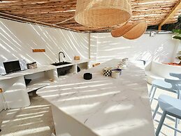 harbor Surf Hotel