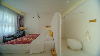 harbor Surf Hotel