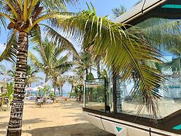harbor Surf Hotel