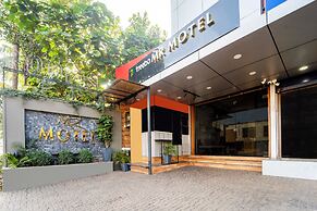 Treebo MR Motel, 10 Mins To Airport