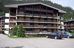 Apartment for 4 in Chatel With Balcony