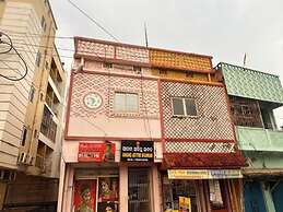 Goroomgo Anand Atithi Bhawan Puri