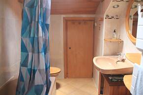 Apartment With Parking in Chatel
