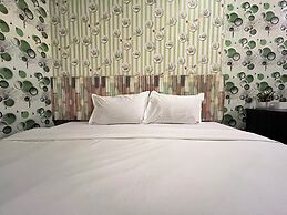 LOUISE HOTEL