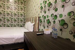 LOUISE HOTEL