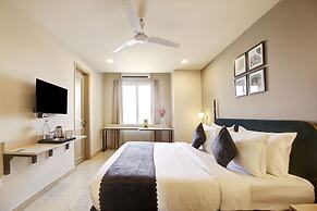 Saltstayz Select - Golf Course Road & Sector 27