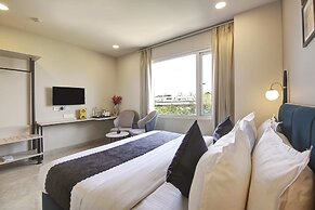 Saltstayz Select - Golf Course Road & Sector 27