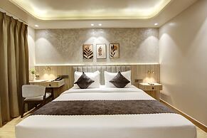 Saltstayz Premier - Near Golf Course Road & Sector 57