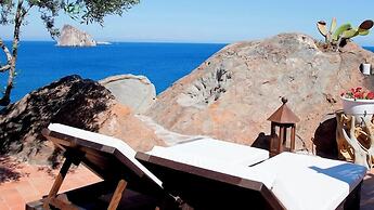 VILLA ROCCE ROSSE
