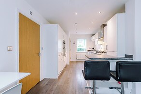 3br-walktocitycentre-garden-freeparking
