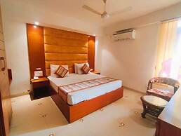 The Angel Hotel And Suites