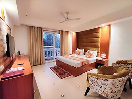 The Angel Hotel And Suites