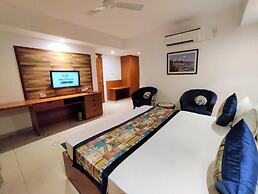 The Angel Hotel And Suites