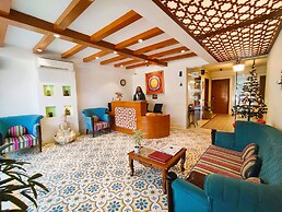 The Angel Hotel And Suites