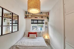 Host Stay Loughborough Road House