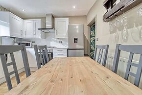 Host Stay Loughborough Road House