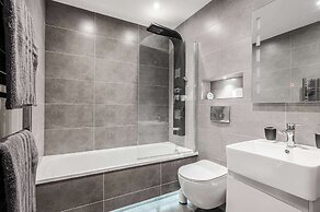 Host Stay Maple Court