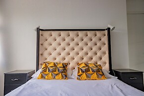 Host Stay Manfield Avenue