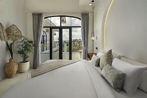 Casa Amor by GORO