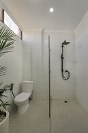 Casa Amor by GORO