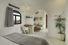 Casa Amor by GORO