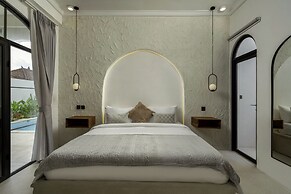 Casa Amor by GORO