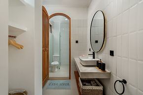 Casa Amor by GORO