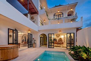Casa Amor by GORO