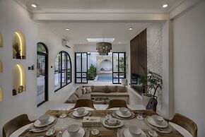 Casa Amor by GORO