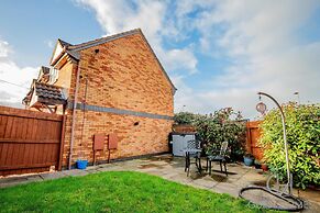 Host Stay Chichester Close