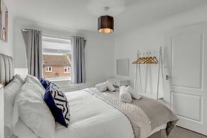 Host Stay Galley Lodge