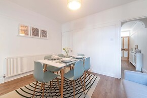 Host Stay Caversham Westfield House