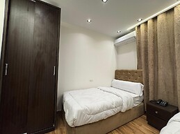 New White Pyramids Inn