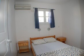 Prokopios Cottage Cycladic Home a Walk to Beach