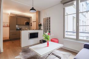 Paris Marais Bouquet Residence