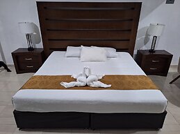 Casa Yaxche