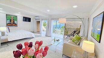 Casa Reina by Villa Alejandro