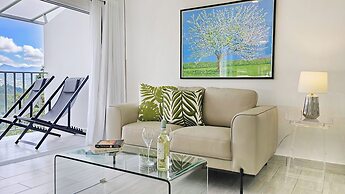 Casa Reina by Villa Alejandro